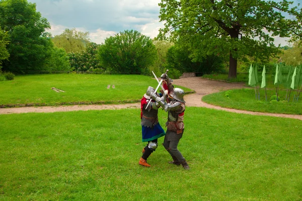 Combat d'épée de chevalier — Photo
