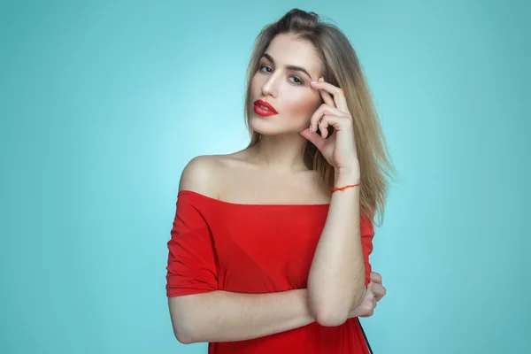 Girl looking at the camera in studio — Stock Photo, Image