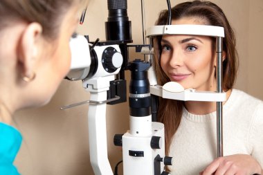 Hasta kontrol onu görme