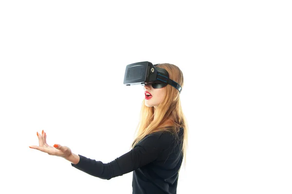 Mädchen mit Virtual-Reality-Brille — Stockfoto