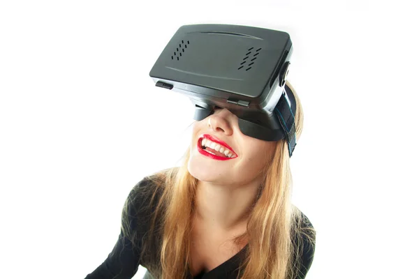Femme en réalité virtuelle casque — Photo