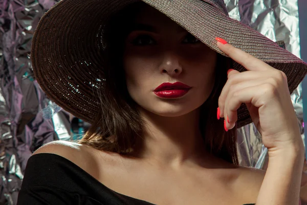 Lady with red lips and hat — Stock Photo, Image