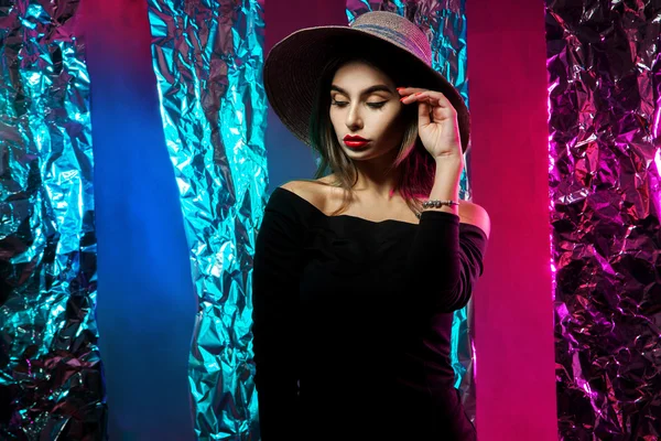 Portrait of charming young girl in hat with wide brim — Stock Photo, Image