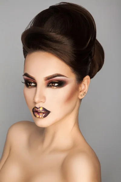 Foto Studio krásy mladé dospělé dívky s kreativní make-up — Stock fotografie