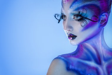 Uzak seyir yaratıcı vücut sanatı ile sosyete kadın