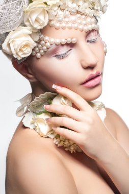 yaratıcı ve taze aksesuarları ile ihale güzel genç kız 