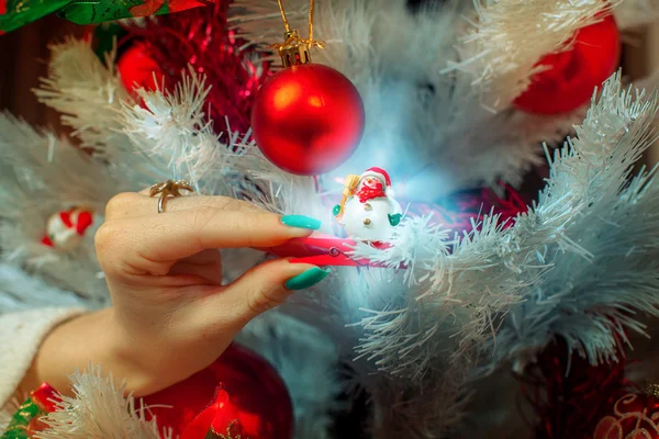 Iluminado árvore de Natal brinquedo — Fotografia de Stock