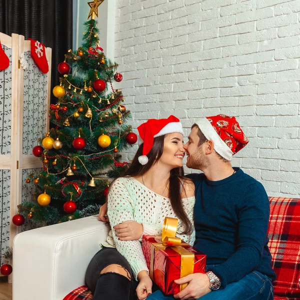 Retrato navideño de familia feliz —  Fotos de Stock