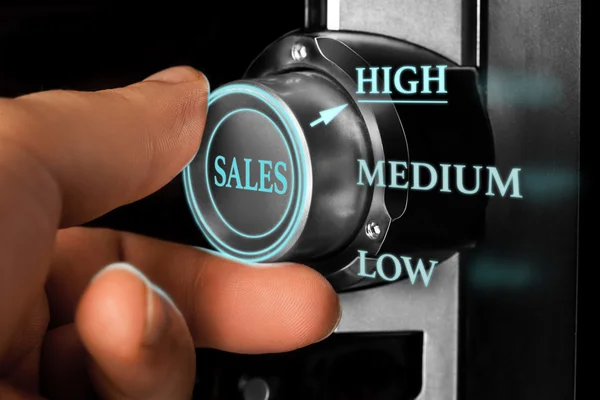 Businessman choosing high level of sales — Stock Photo, Image