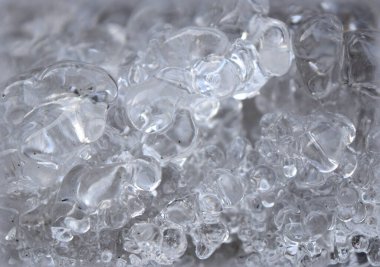 Eriyen buz dizilimi yaklaşıyor.