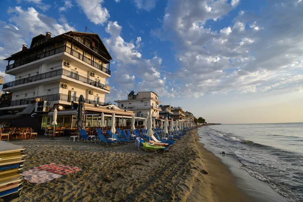 Paralia, Katerini, Yunanistan, 14.08.2025: Paralia, Katerini, Yunanistan 'da deniz üzerinde gün doğumu.