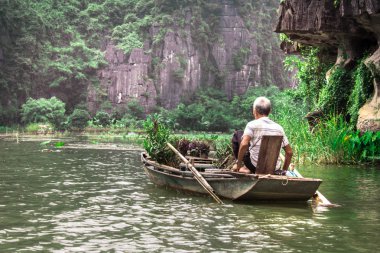 Tam Coc nehir yolculuğu