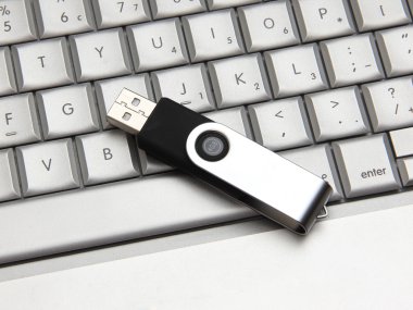 USB tükenmezkalem götürmek üstünde a laptop