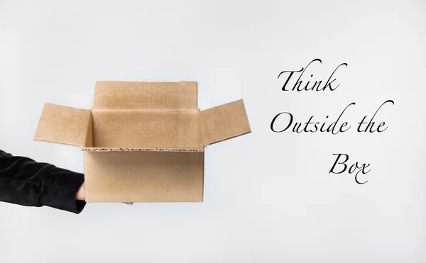 Piensa fuera de la caja — Foto de Stock