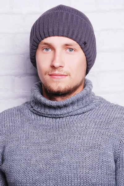 Handsome man in winter hat — Stock Photo, Image