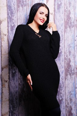 Uzun örme kazak güzel kadın