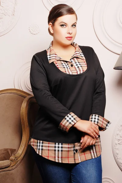 Plus size woman in trendy clothes — Stock Photo, Image