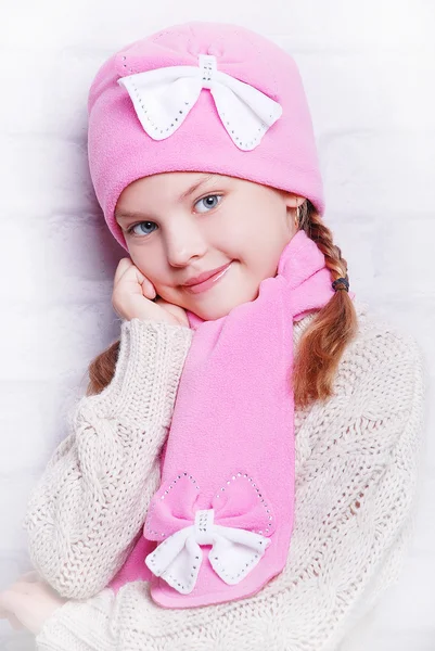 Smiling girl in warm hat — Stock Photo, Image