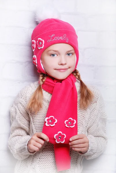 Smiling girl in warm hat — Stock Photo, Image