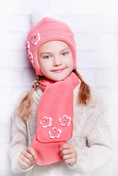 Smiling girl in warm hat — Stock Photo, Image