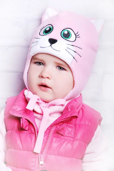 Smiling girl in warm hat — Stock Photo, Image