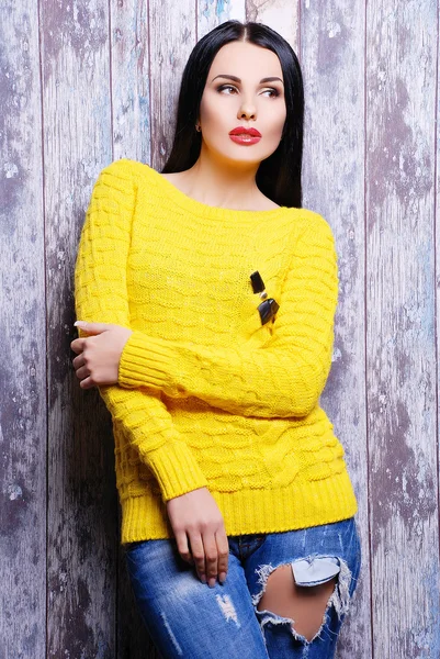 Woman in casual knitted sweater — Stock Photo, Image