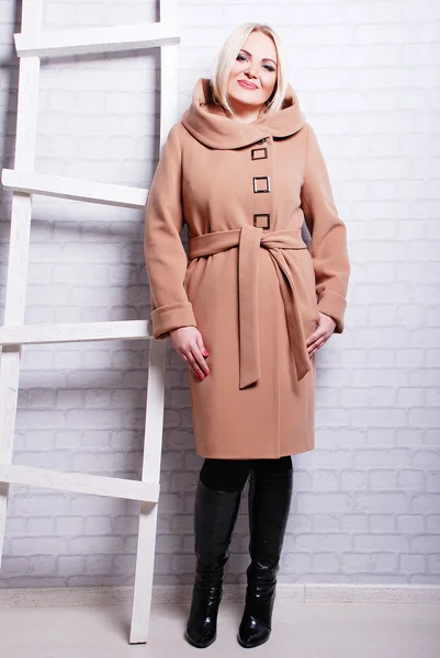 Woman in stylish coat — Stock Photo, Image