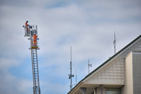 Narita Japan Feb 2020 Firefighters Train Climb Fire Escape — Stock Photo, Image