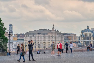 Moskova, Rusya - 27 Mayıs 2021: Kremlin çevresi.