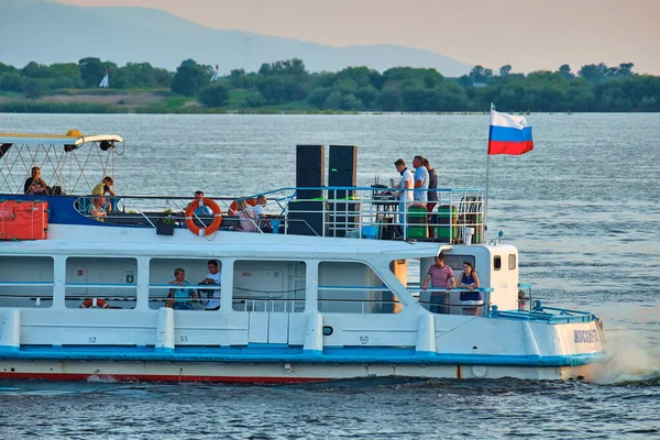 Chabarowsk Rosja Lipca 2020 Zachód Słońca Nabrzeżu Rzeki Amur Chabarowsku — Zdjęcie stockowe
