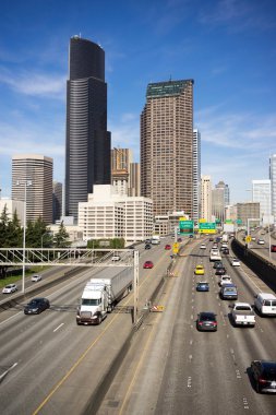Downtown Seattle şehir manzarası Interstate 5 araba Otoban bölünmüş