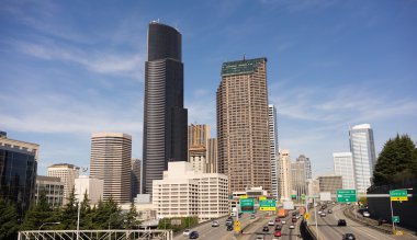 Downtown Seattle şehir manzarası Interstate 5 araba Otoban bölünmüş