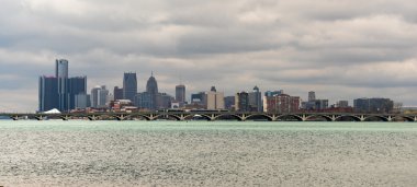 Uzun Panoramik Detroit Nehri Şehir Merkezi Skyline