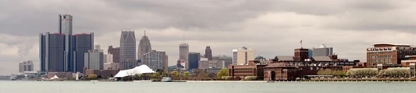 Hosszú panoráma Detroit Michigan River Downtown City Skyline — Stock Fotó