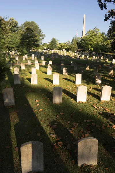 Nagrobki na cmentarzu Oakland krajobraz Atlanta Georgia Headstone — Zdjęcie stockowe