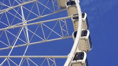 Bisiklet Eğlence Ride mavi gökyüzü eğlenceli Carousel