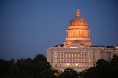 Jefferson City Missouri sermaye Binası şehir günbatımı mimari