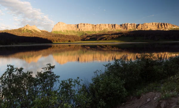 Bäche Brekzien See Klippen Gebirgskette Shoshone Nationalwald — Stockfoto