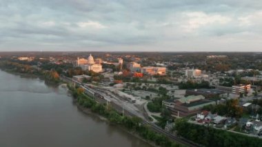 Jefferson City Missouri Nehri Yansıma Eyalet Başkenti Binası