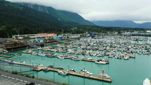 Woda Jest Turkusowy Niebieski Porcie Seward Alaska — Zdjęcie stockowe