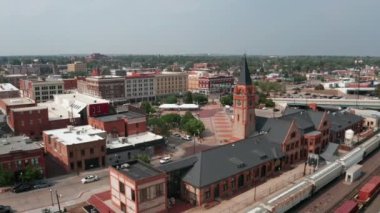 Kasaba Meydanı Tren İstasyonu ve Cheyenne Wyoming şehir merkezi.