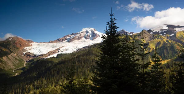 Horizontale panoramische mt baker heliotrope kammreihe — Stockfoto