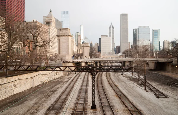 西武鉄道トラック Railyards ダウンタウン シカゴ スカイライン交通 — ストック写真