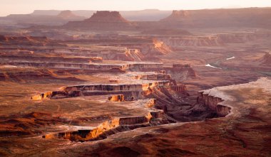 Günbatımı Soda yayları Havzası yeşil nehir Canyonlands Milli Parkı
