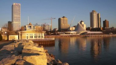 Milwaukee Wisconsin Waterfront kentsel City Skyline Lake Michigan Amerika Birleşik Devletleri