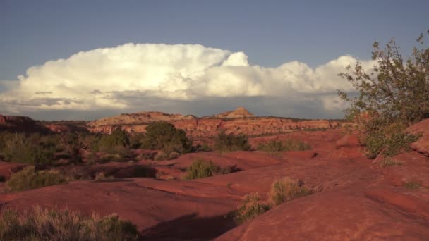 Schafer Canyon majestätiska Buttes Storm närmar sig Canyonlands — Stockvideo