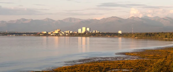 Coucher de soleil Downtown Skyline Anchorage Alaska Amérique du Nord USA — Photo