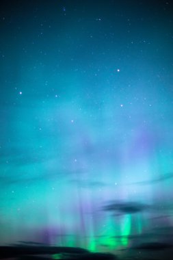 Wrangell Dağları Kuzey ışıkları Aurora Borealis Alaska gece