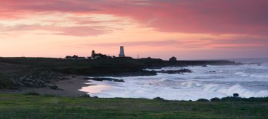 Piedras Blancas istasyonu San Simeon California deniz feneri ışık