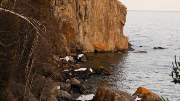 分割岩灯台スペリオル湖ミネソタ州アメリカ合衆国 — ストック動画